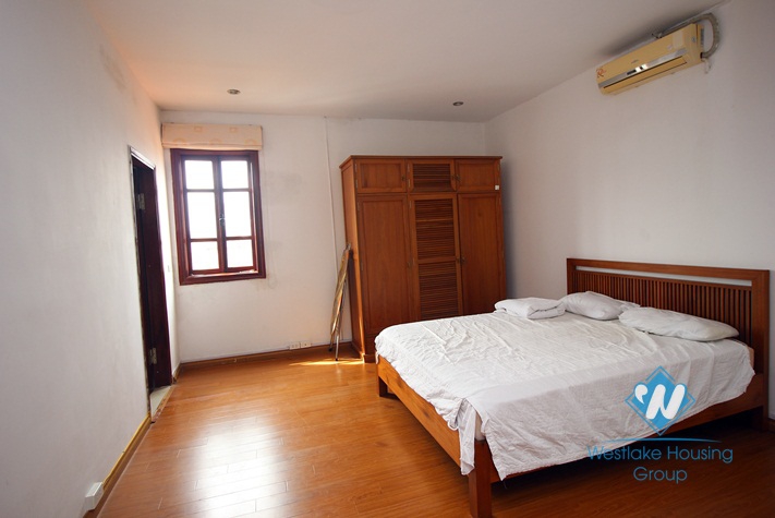 Two bedrooms apartment is available for rent in Tay Ho,Hanoi